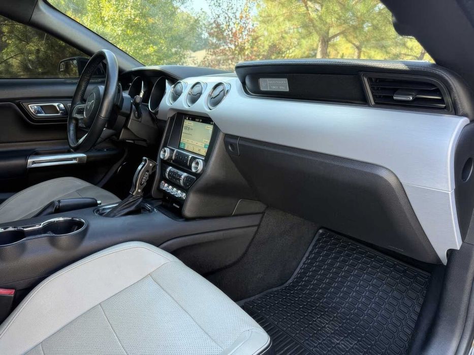 Ford Mustang GT Premium      2016