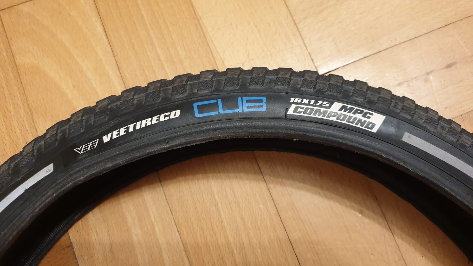 Opona Veetire vee tire veetireco 16x1.75 cub club 300g