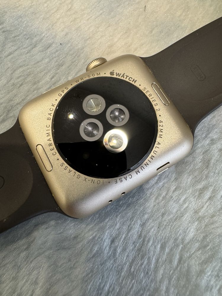 Apple watch 2 42 mm uszkodzony