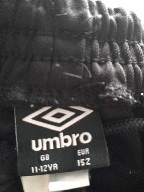 Umbro - Spodnie dresowe R. 152 (11-12 lat)