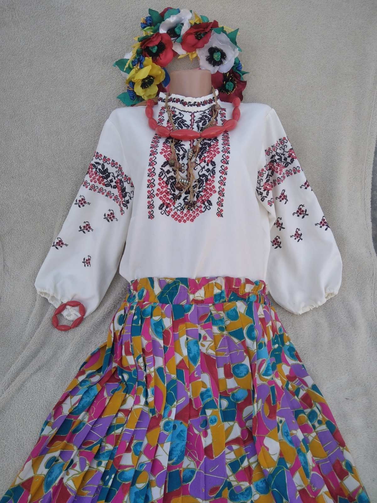 Украинский костюм вышиванка юбка венок обручь бусы браслет