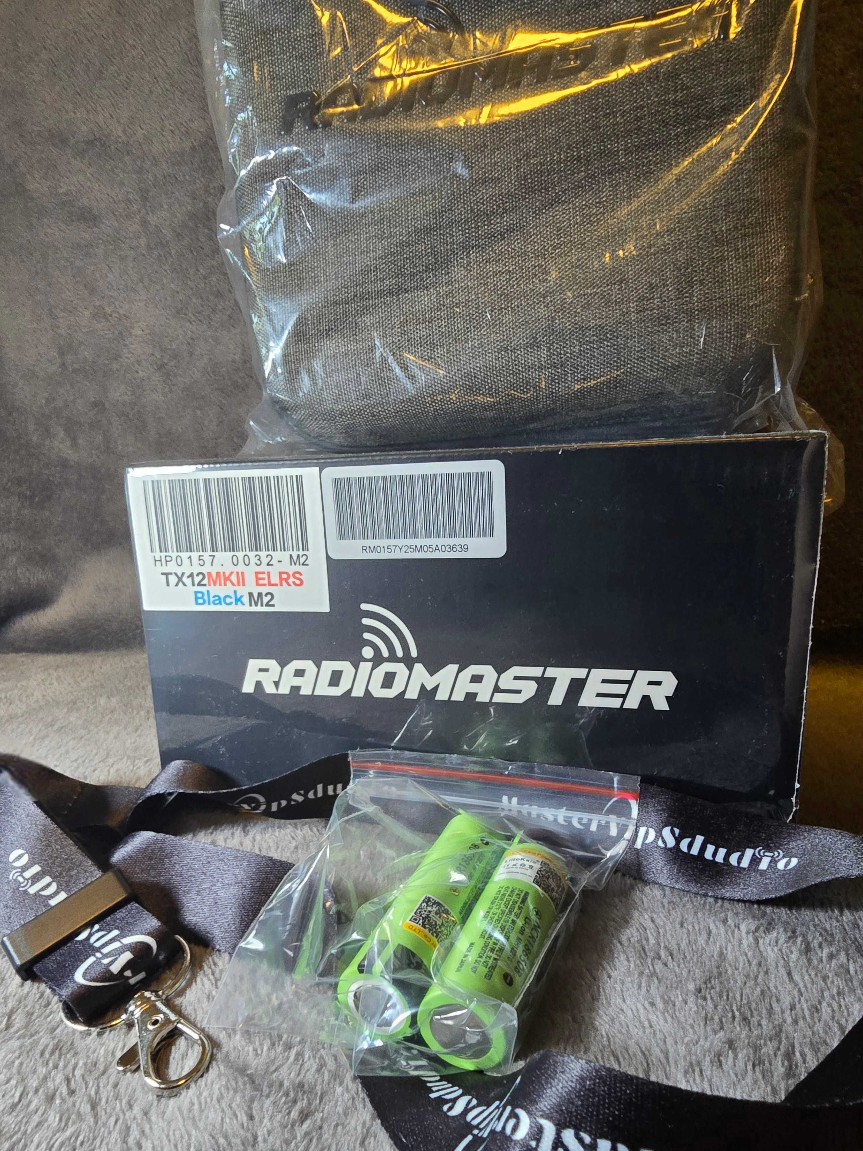 Radiomaster TX12 ERLS MKII лівий газ, кейс, акуми 18650, ремінець
