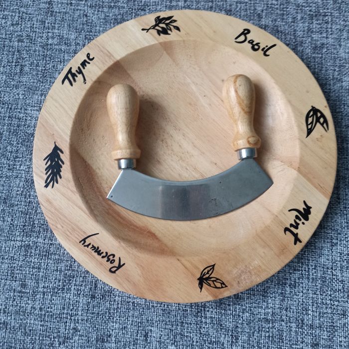 Deska i nóż do siekania ziół