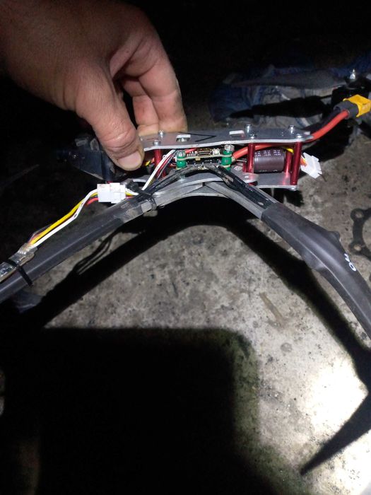 Продам фпв дрон .