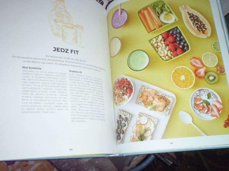 Książka JEŚĆ ZDROWIEJ - seria Kuchnia Lidla