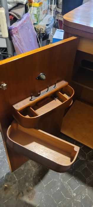 Szafka po maszynie do szycia Łucznik