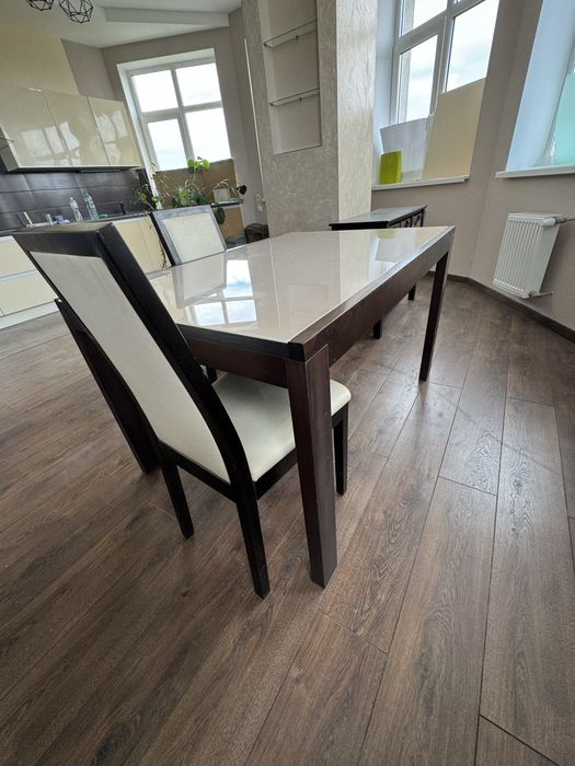 Стілець обідній б/у