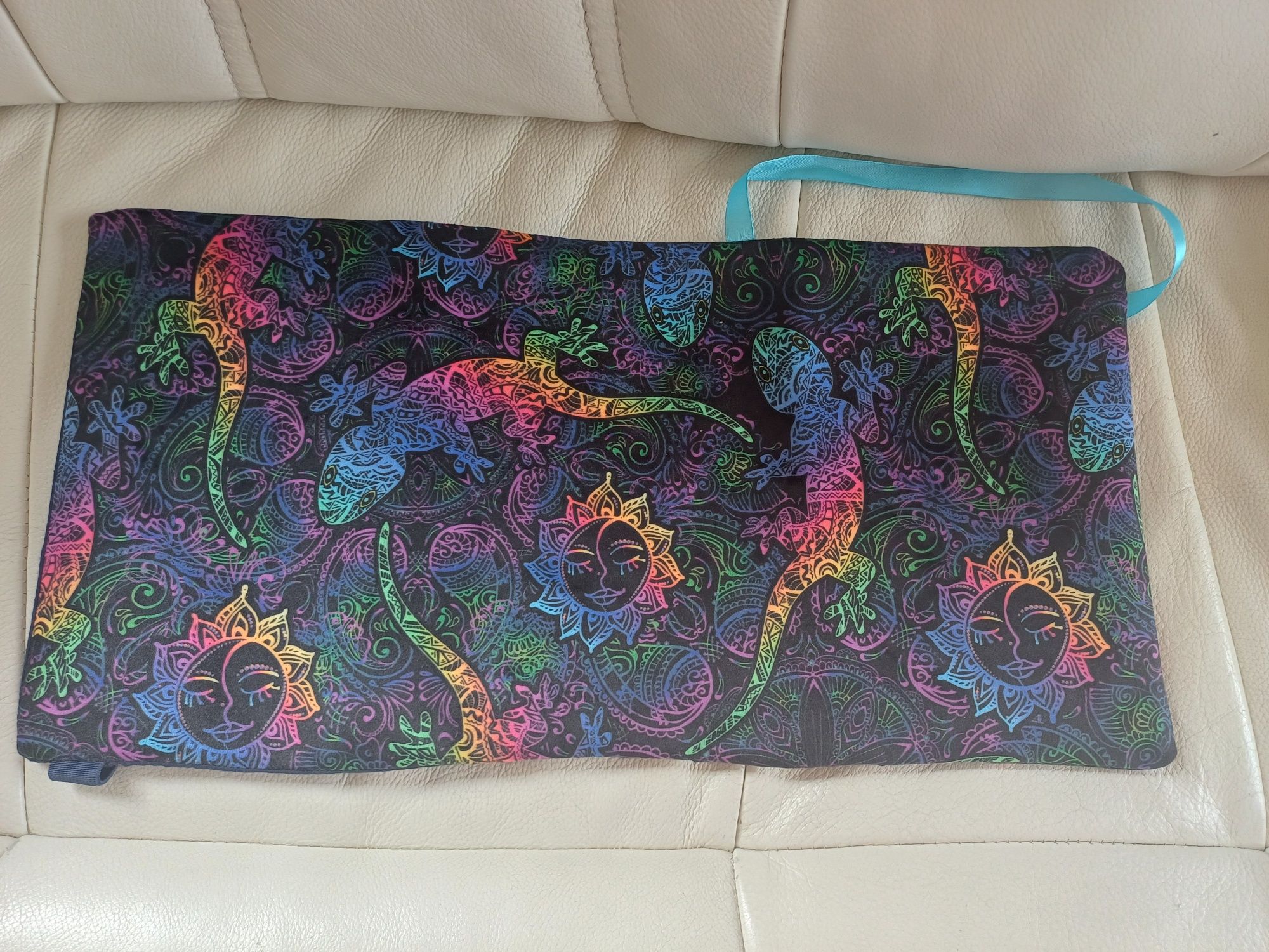 Nowy etui otulacz okładka na książkę uniwersalna handmade