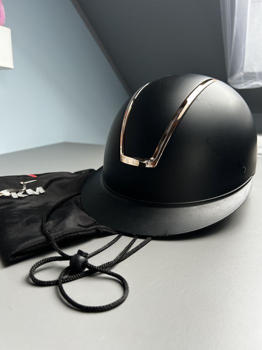 Czarny regulowany kask hkm 55-57cm r.M