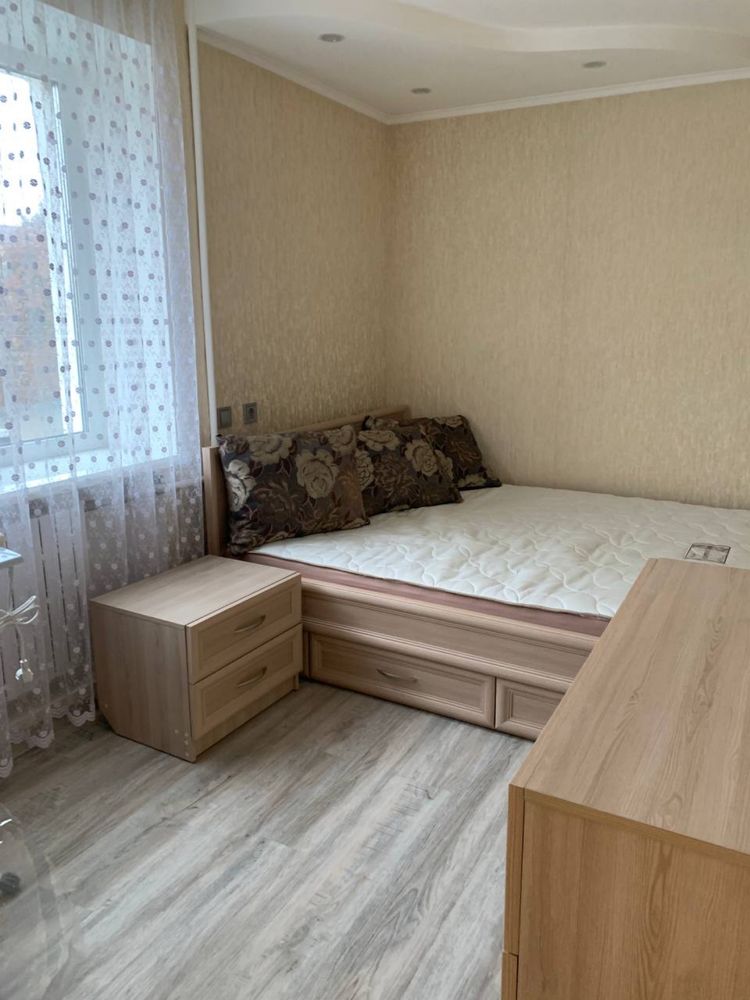 Двухкімнатна квартира з євроремонтом подобово