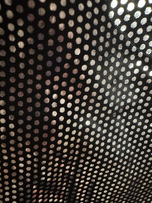 Damska bluzka z krótkim rękawem błyszcząca na Sylwestra