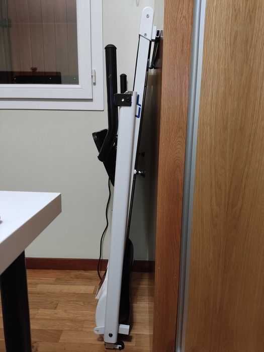 Passadeira Eléctrica Inteligente Clover Fitness S1