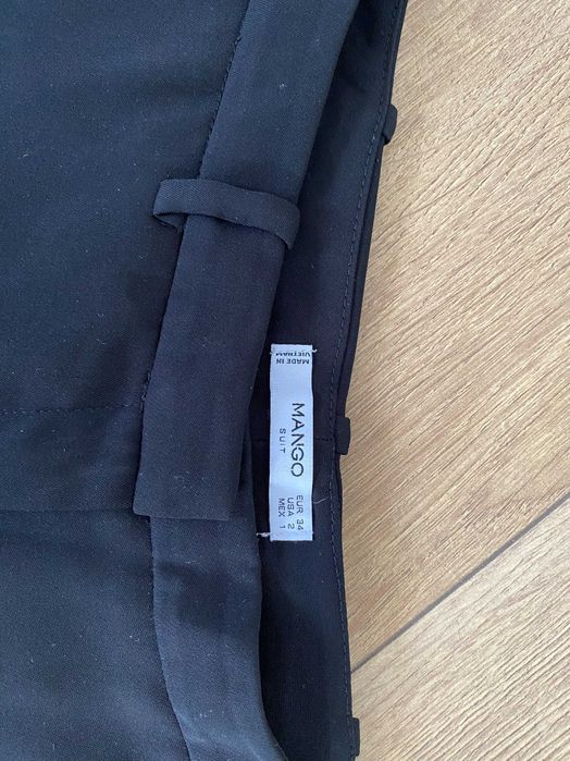 Spodnie garniturowe Mango XS