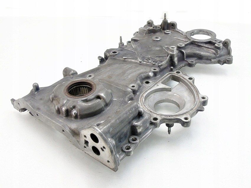 Obudowa Rozrządu Pompa Oleju 2.2 D4D Avensis Rav4 Corolla Verso Is200