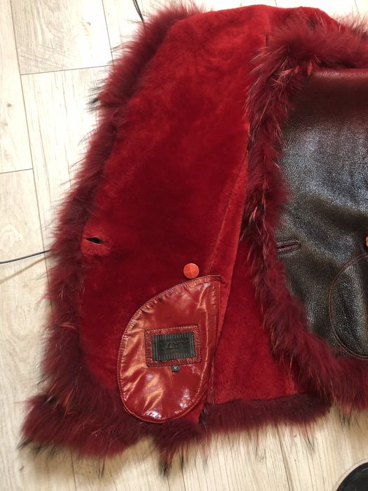 Куртка зимова натуральна червоно-чорна  р.48