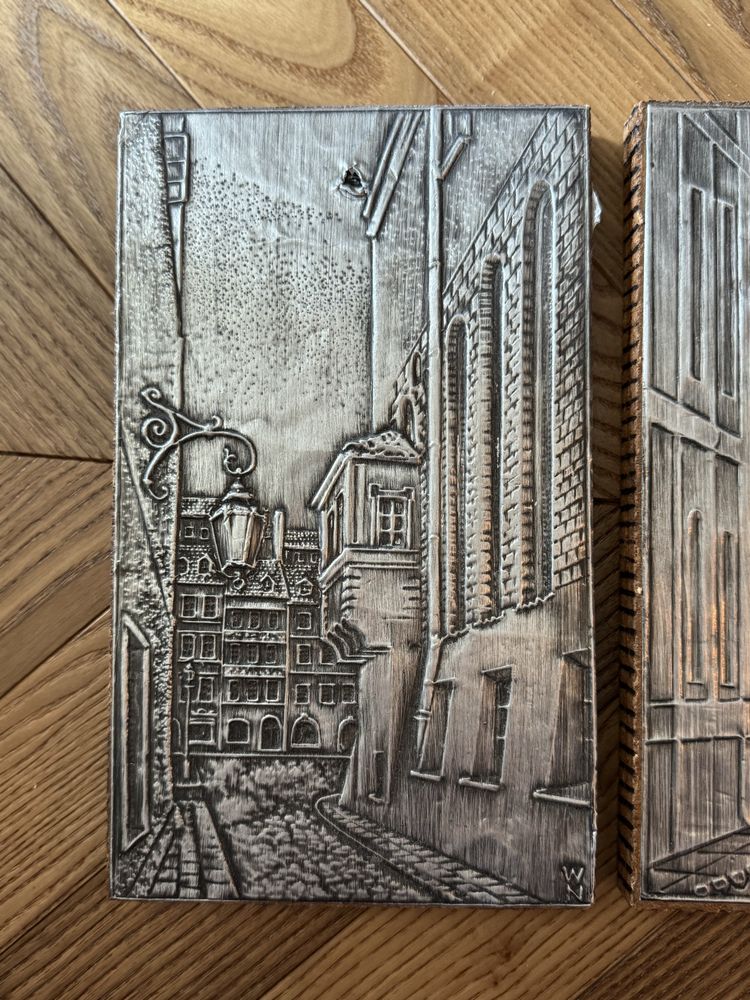 Stare obrazki 3D – metaloplastyka – 2 sztuki