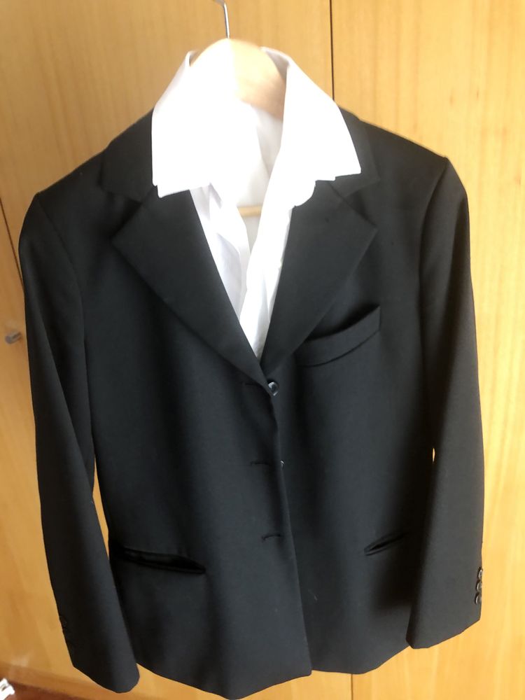 Traje Universidade do Porto completo 2 camisas