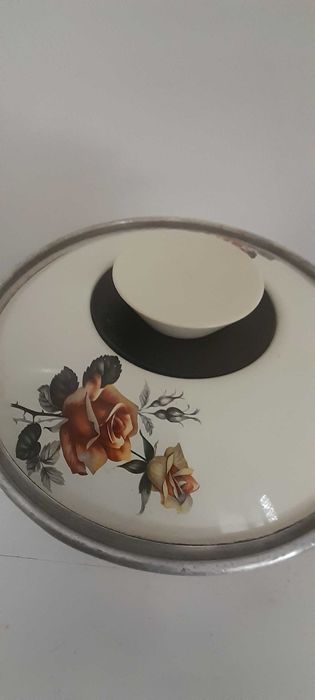 Várias peças em Esmalte antigas