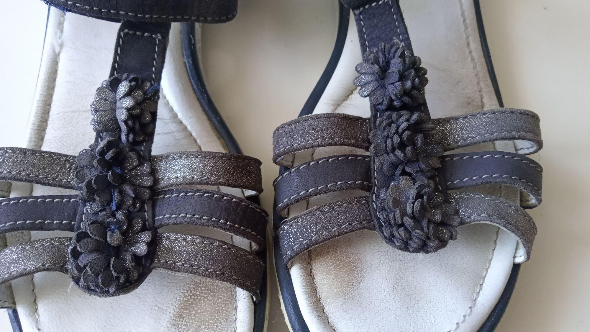 Sandały skórzane grafitowe szare sandałki na lato Lasocki r.33
