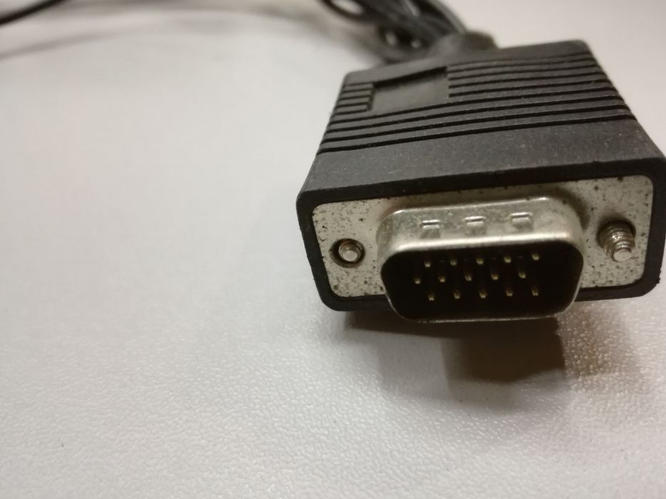 Adaptador VGA para BNC/RCA