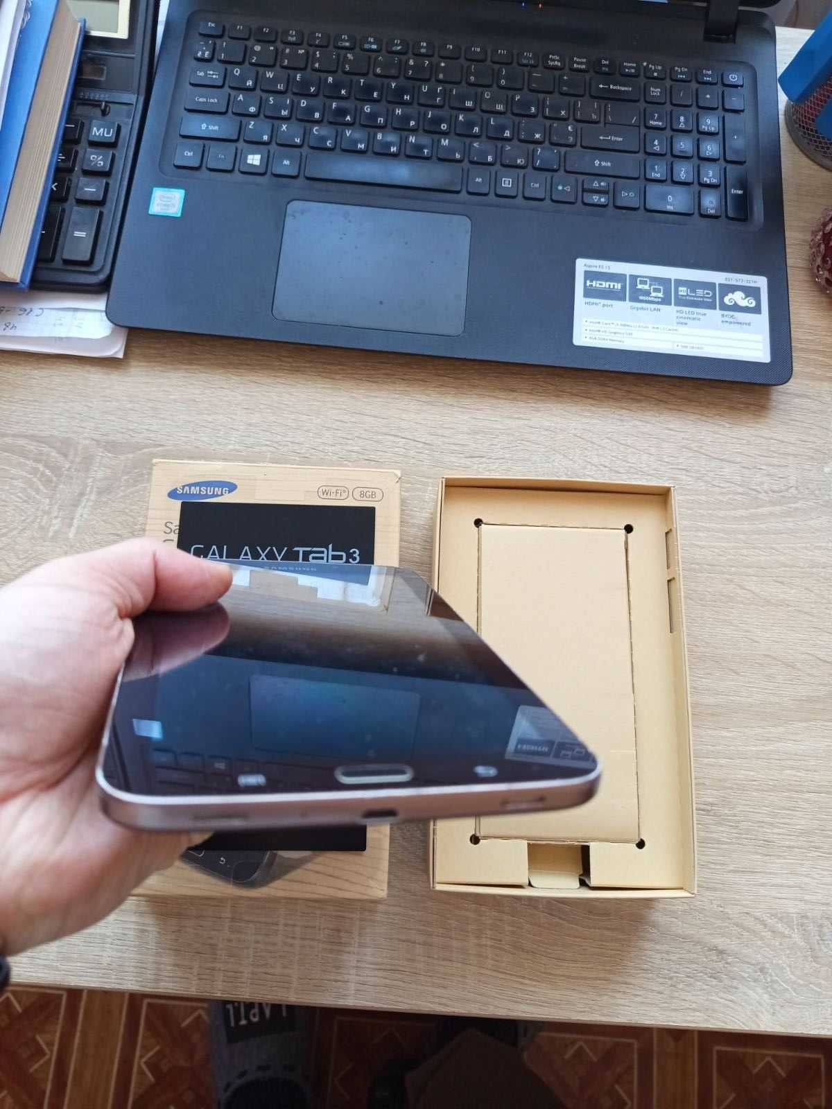 Планшет Samsung Galaxy Tab 3   SM-T210   8Gb 7"