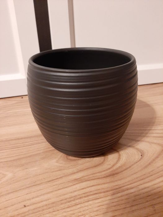 Osłonka do roślin, czarny mat.