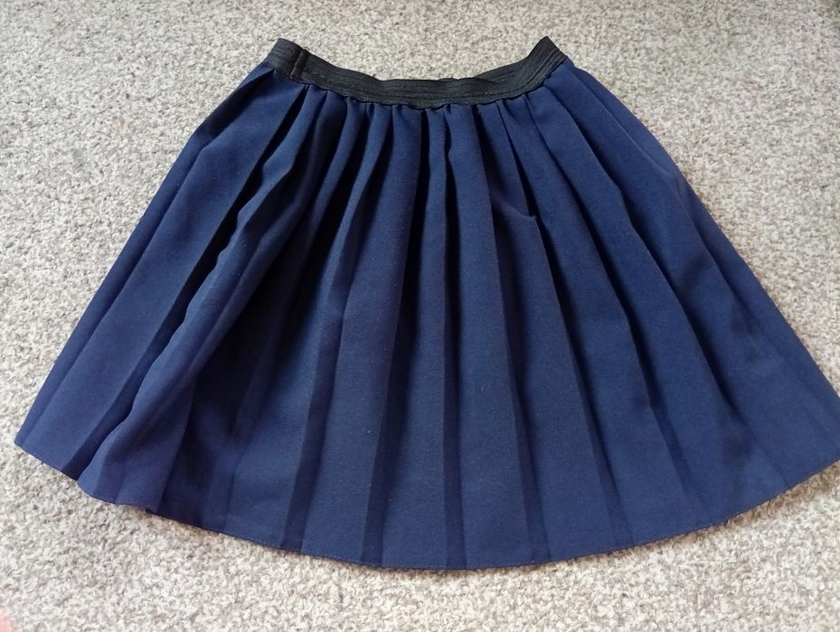 Granatowa spódniczka 122