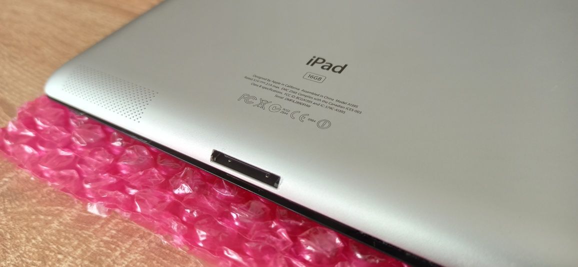 Планшет Apple iPad 2