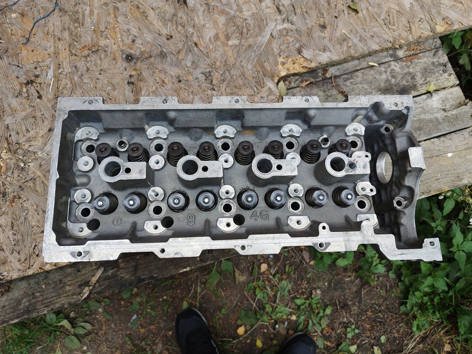 Головка блока цилиндров (ГБЦ) A6110105020 Mercedes W203 2.2 CDi