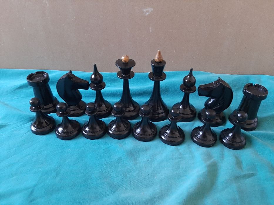 Шахматы деревянные