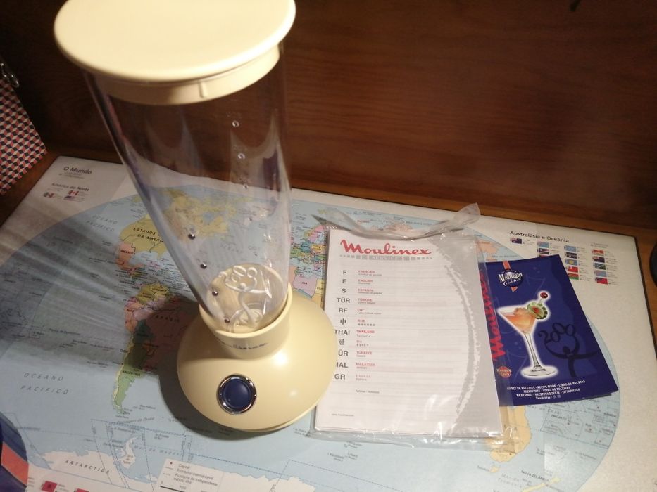 Máquina de cocktails moulinex a pilhas especial ano 2000