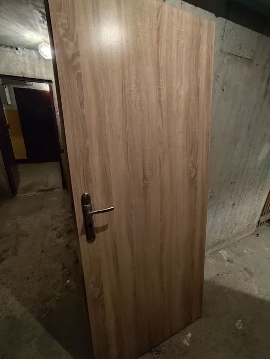 Drzwi wewnętrzne 6 sztuk, 100 zł/szt.