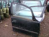 Mitsubishi Colt drzwi prawe przednie