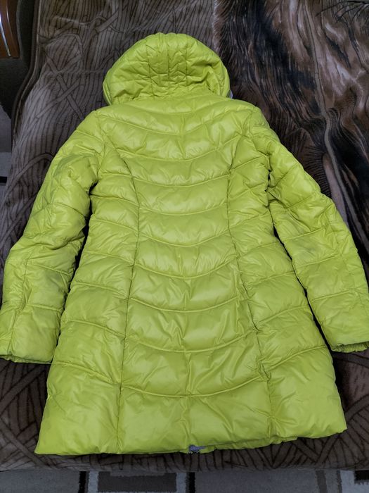 Продам жіночий верхній одяг