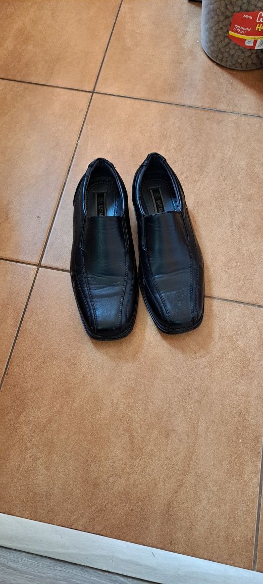 Buty pantofle wsuwane 34 bez sznurówek!