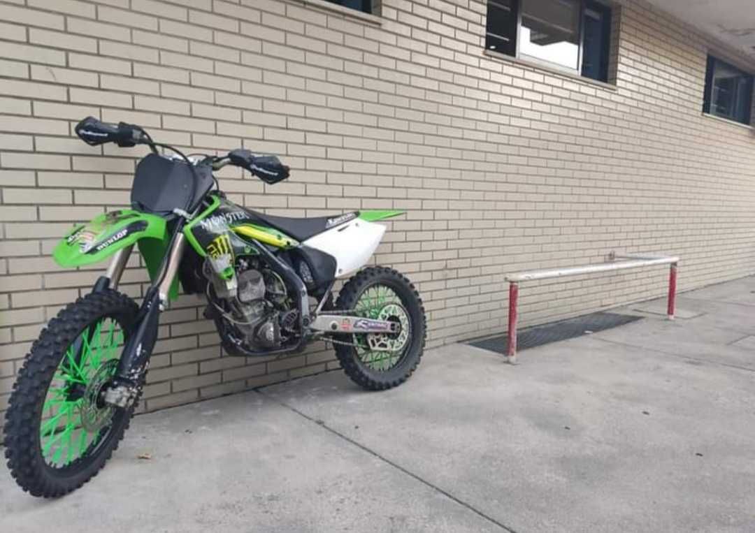 Kawasaki kxf 250 matriculada