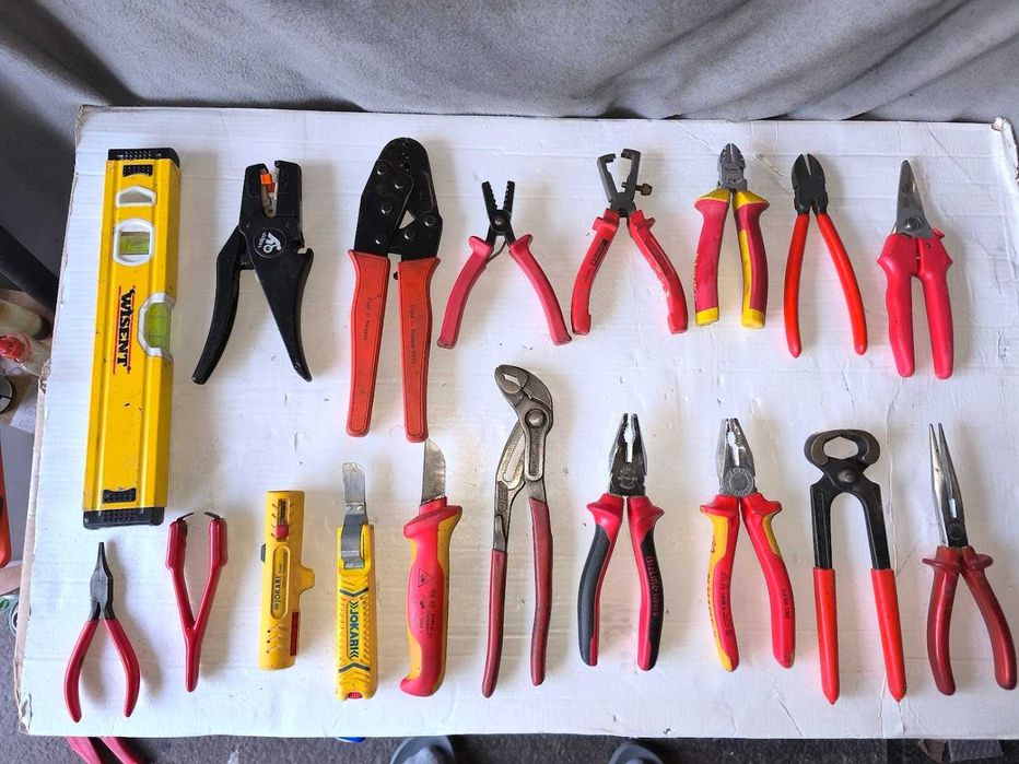 Engelbert Strauss Walizka narzędziowa na kółkach+ narzędzia