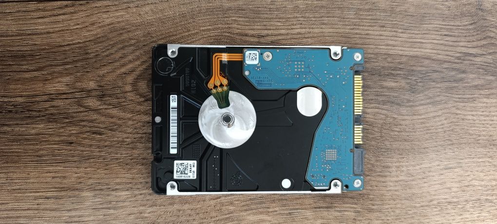 Жесткий диск Seagate Mobile HDD 1TB 5400rpm  ST1000LM035 2.5 SATA III