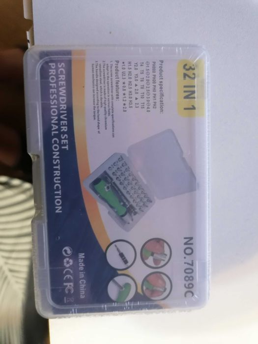 Zestaw wkrętaków precyzyjnych 32w1 (model 7089C)