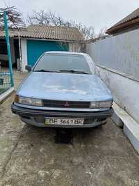 Продаю Mitsubishi Lancer 4 1989. Об'єм 1.5.(лансер)блакитний.Після ДТП