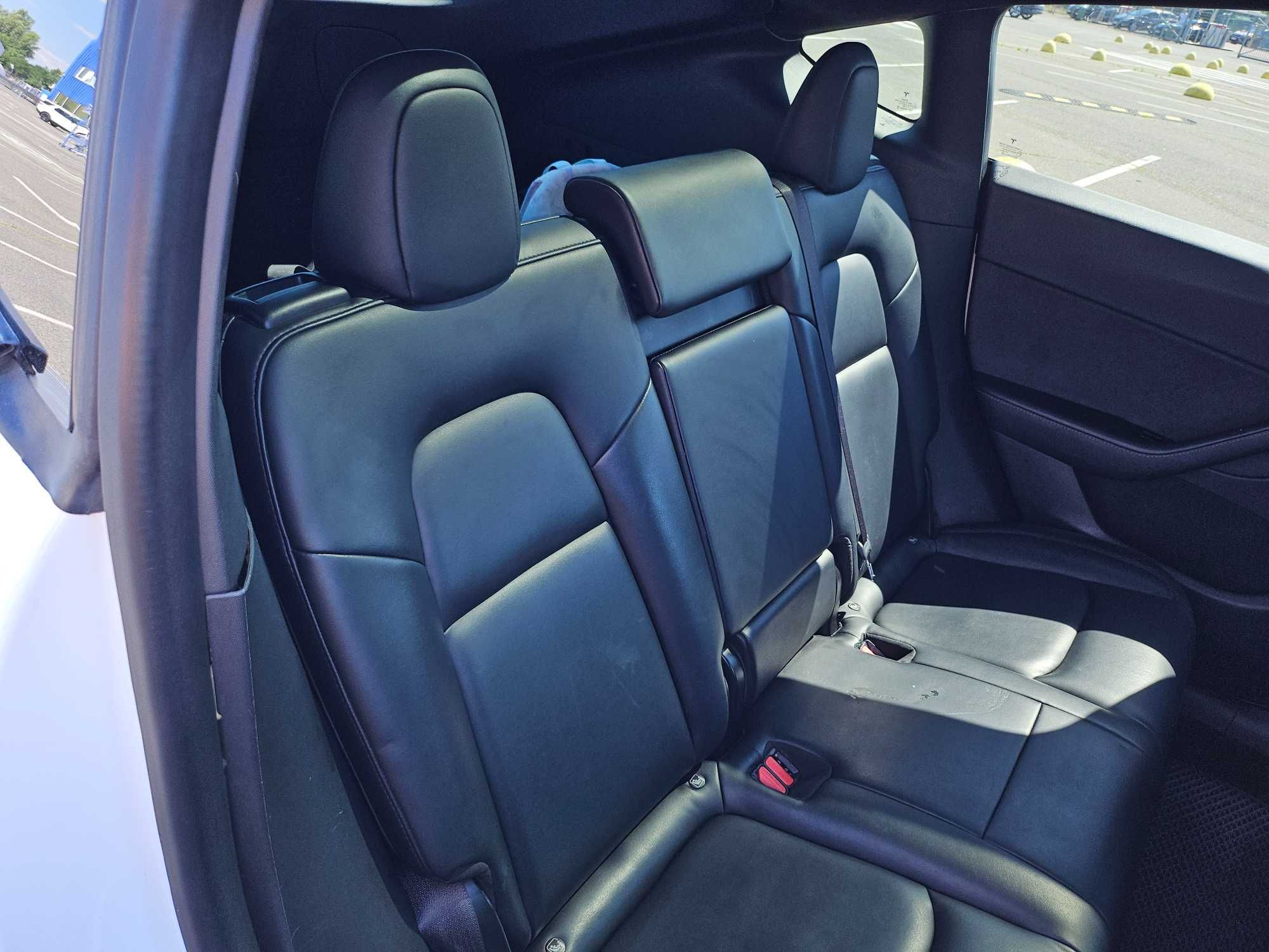 Продам машину Tesla Model Y 2020