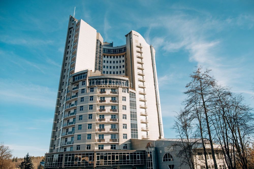 Продаж готельного комплексу 92% готовності м. Трускавець