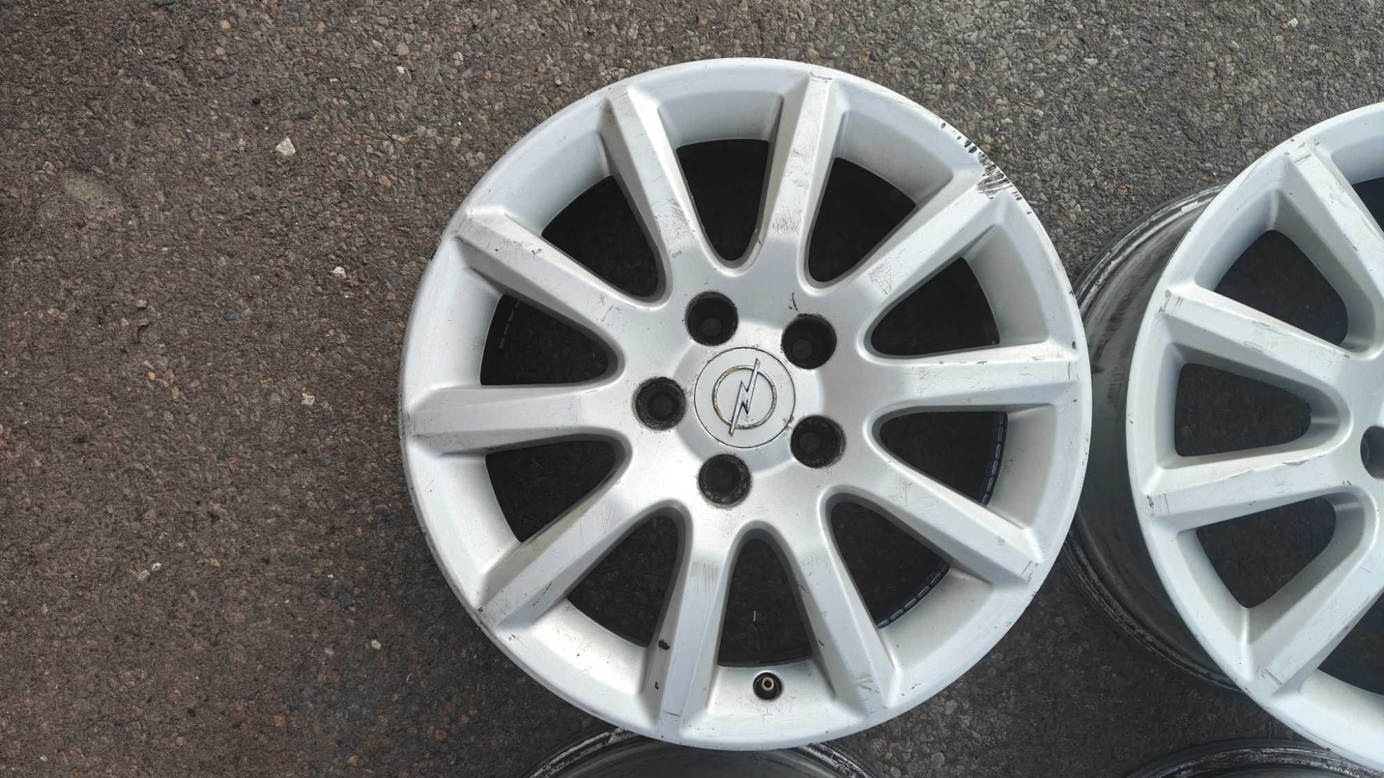 4 felgi Aluminiowe16" 5x110 Opel Astra H Zafira Vectra