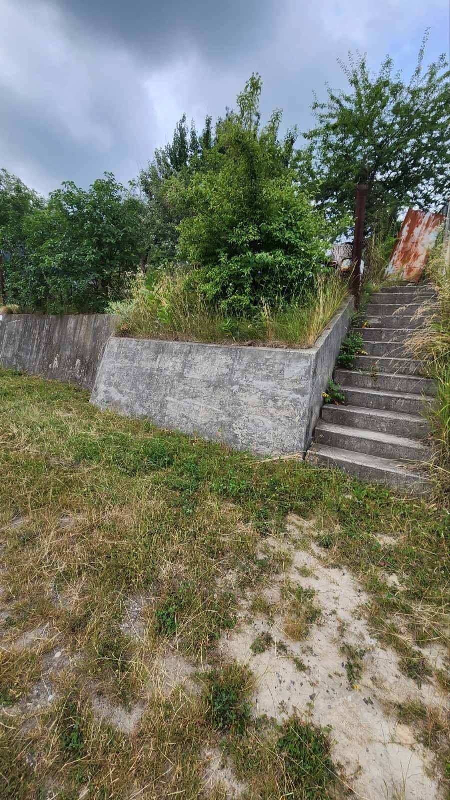 Продажа ділянки з будинком