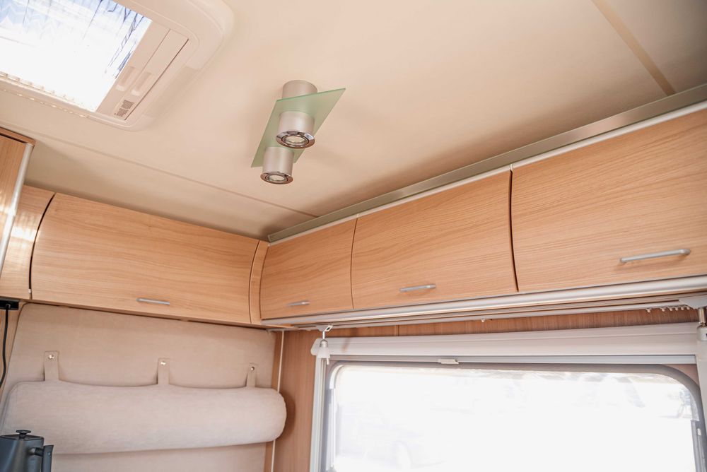 Доглянутий трейлер (кемпер) Bürstner Averso 390TS 2010