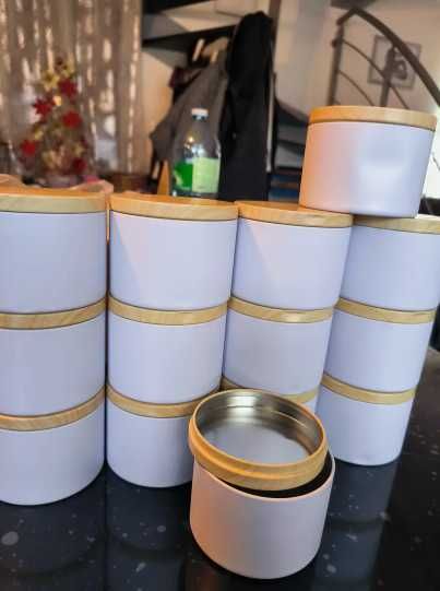 6 Caixinhas/Frascos brancos para velas da Amazon