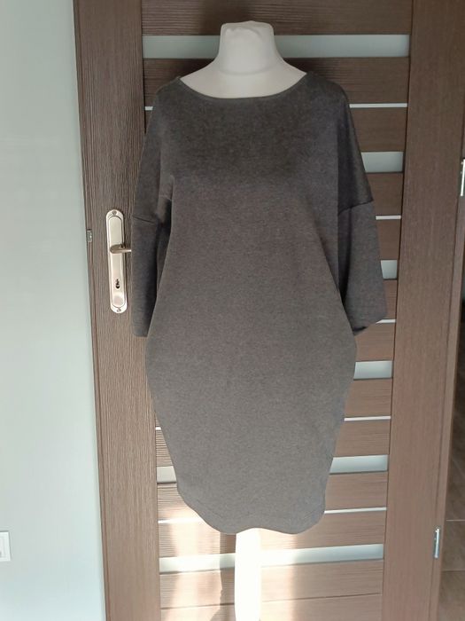 Szara sukienka Reserved rozmiar 40 oversize