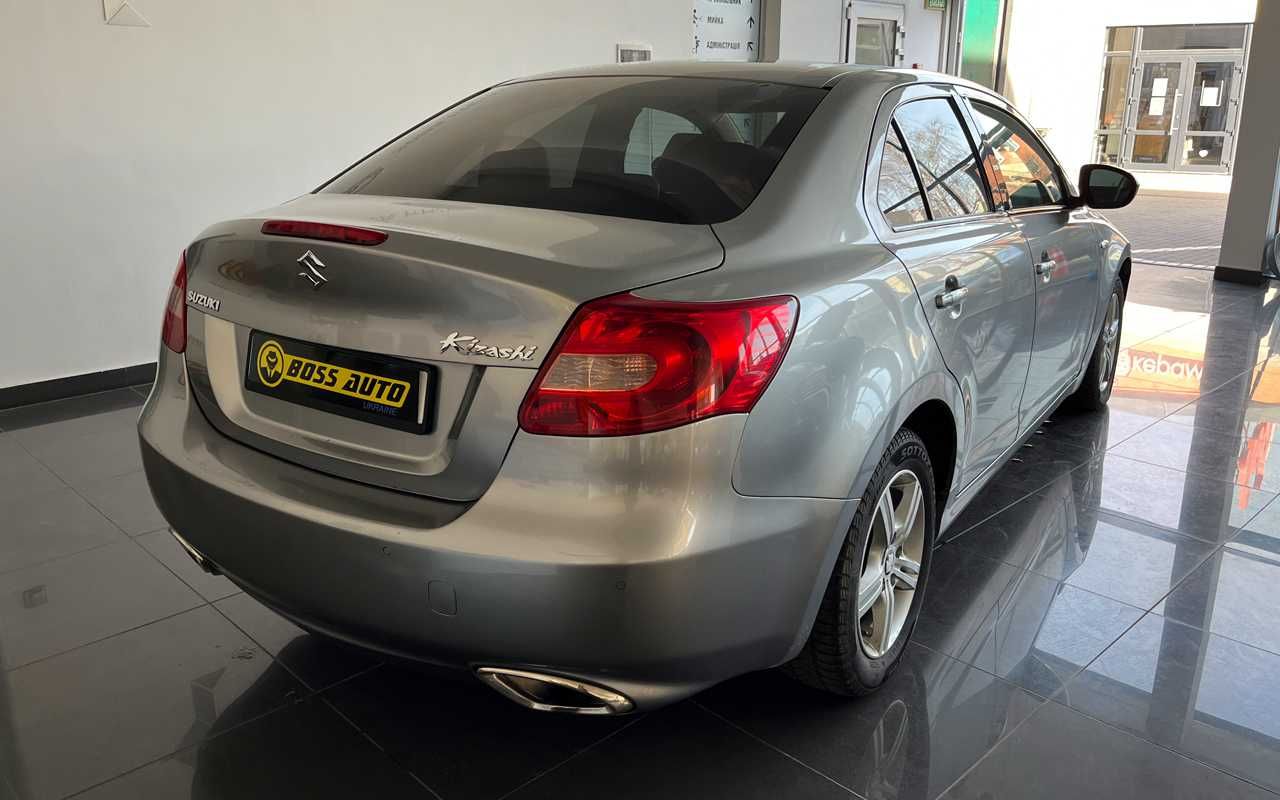 Suzuki Kizashi 2010