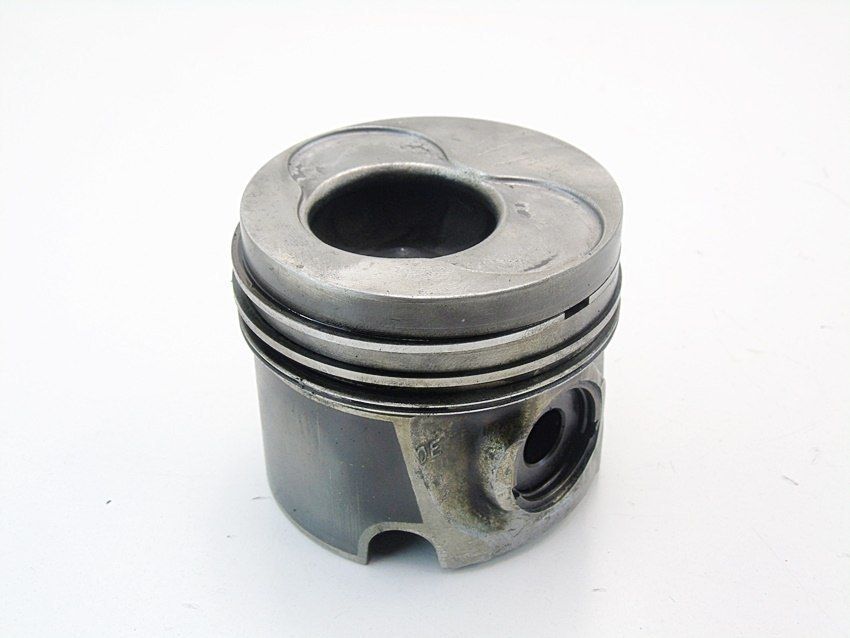 Tłok 79L53 1.9 Tdi Passat B5 Audi A4 B5 A6 Golf 4 Bora I 1/2