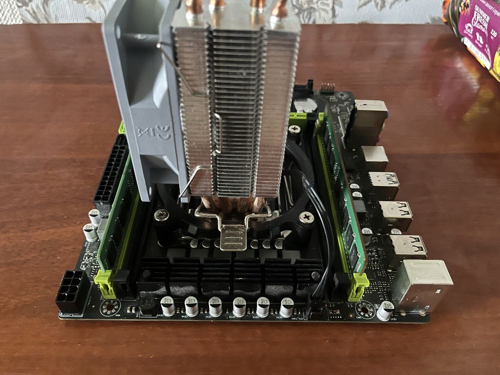 Сборка на материнской плате Machinist, Xeon E5 2670v3+Башня, 16gb ddr4
